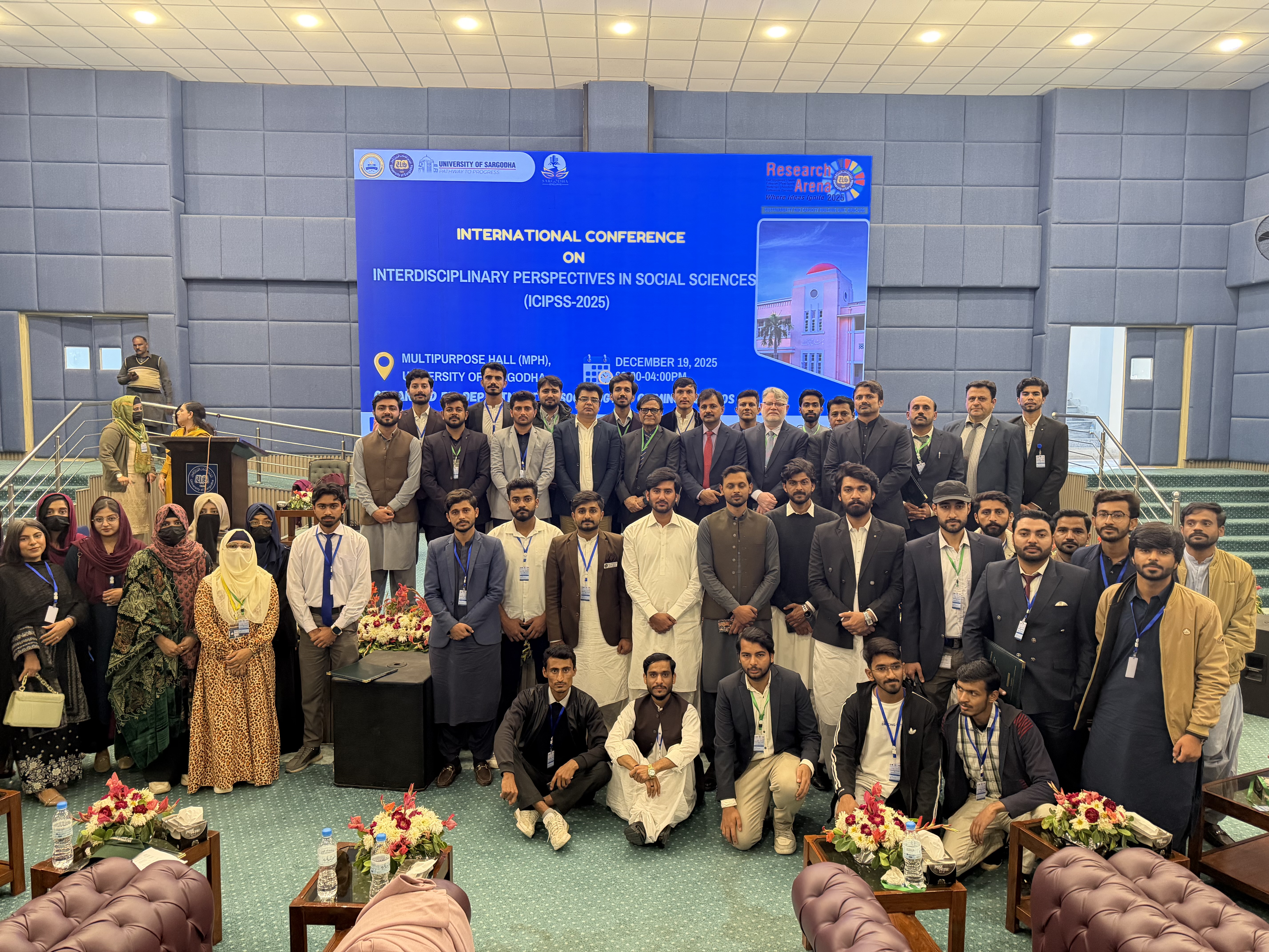 Dr. Fayyaz Hussain presents at international conference in Pakistan